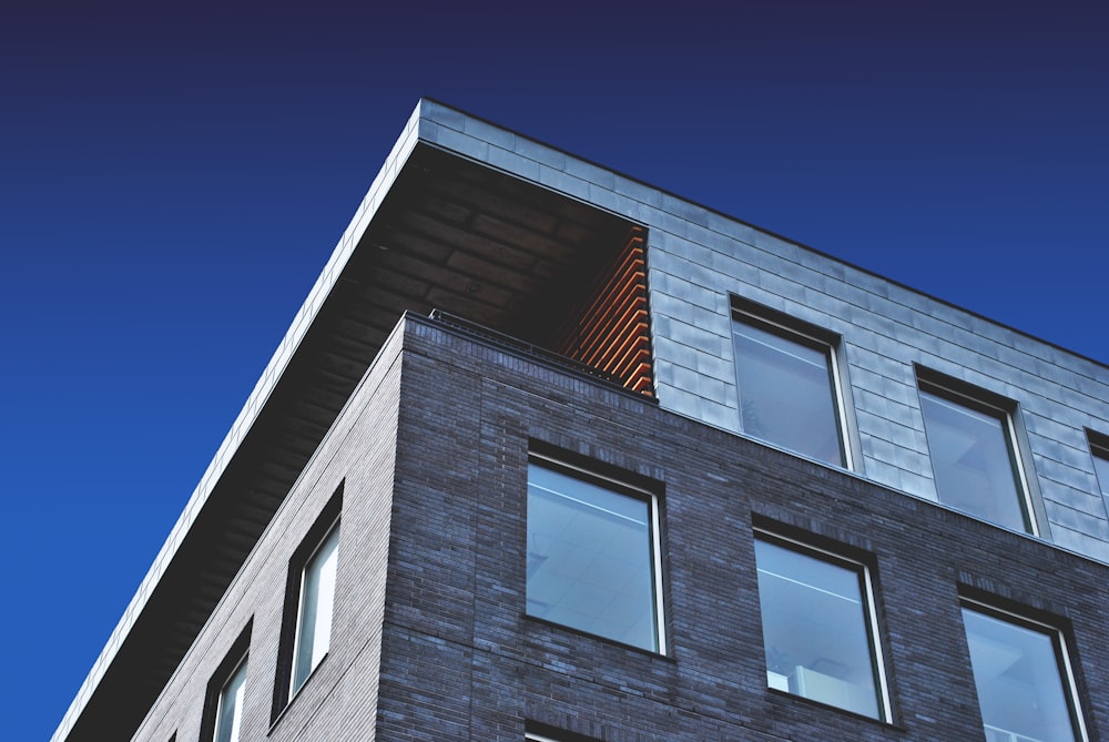 Flat roofs
